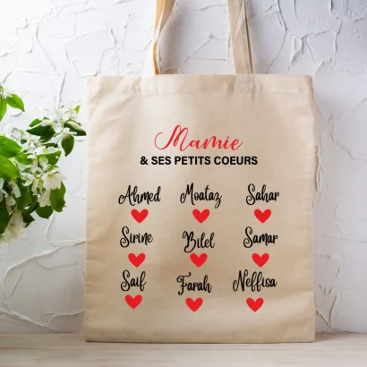 Tote Bag "Mamie et ses petits cœurs" personnalisé